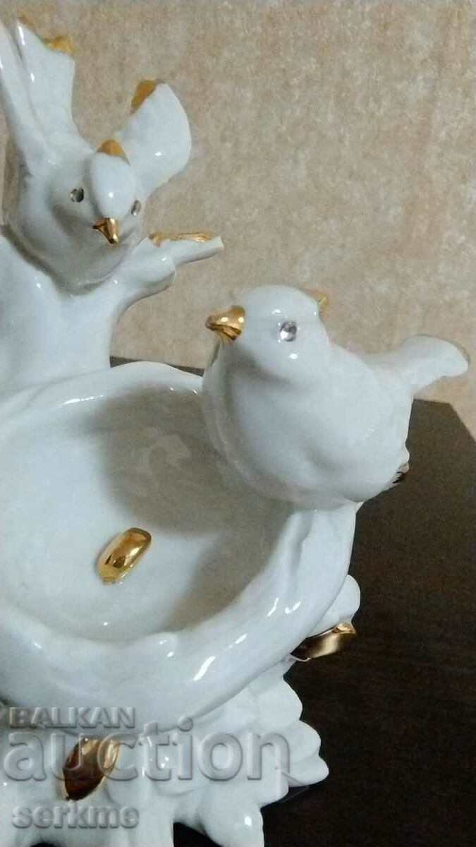 Φιγούρα από πορσελάνη με τιμή 40.00 BGN | € 20.45 Φιγούρα από πορσελάνη με τιμή 40.00 BGN | € 20.45