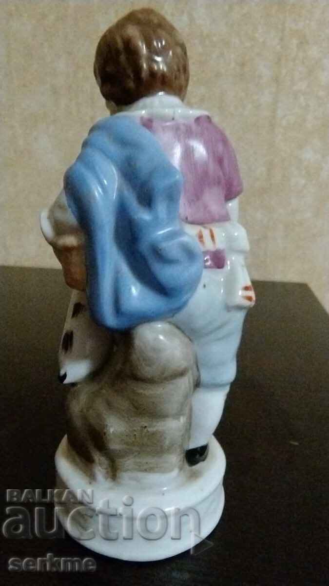 Δημοπρασία Φιγούρα από πορσελάνη Δημοπρασία Φιγούρα από πορσελάνη