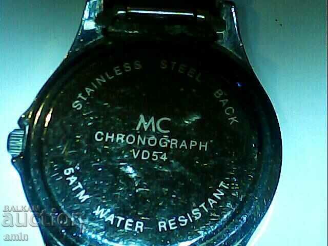 Delivery of beautiful 4asovnik guess raboti bes batri Delivery of beautiful 4asovnik guess raboti bes batri