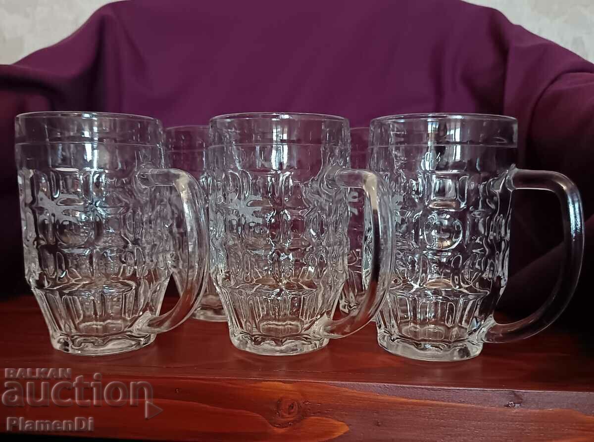 Lot de 6 halbe de sticlă pentru bere - Kamenitza cu preț € 15.50 | 30.32 BGN Lot de 6 halbe de sticlă pentru bere - Kamenitza cu preț € 15.50 | 30.32 BGN