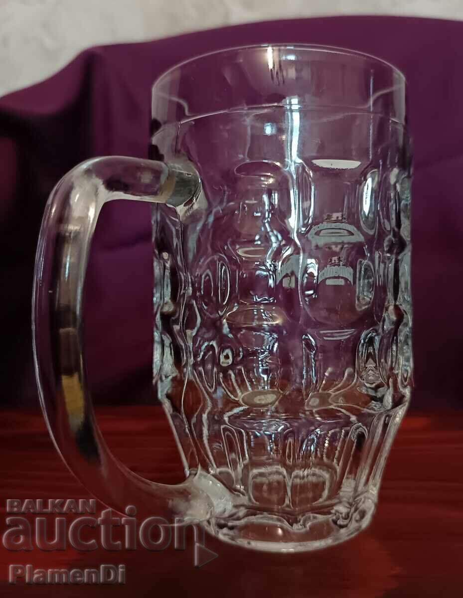 Auction Lot of 6 glass beer mugs - Kamenitza Auction Lot of 6 glass beer mugs - Kamenitza