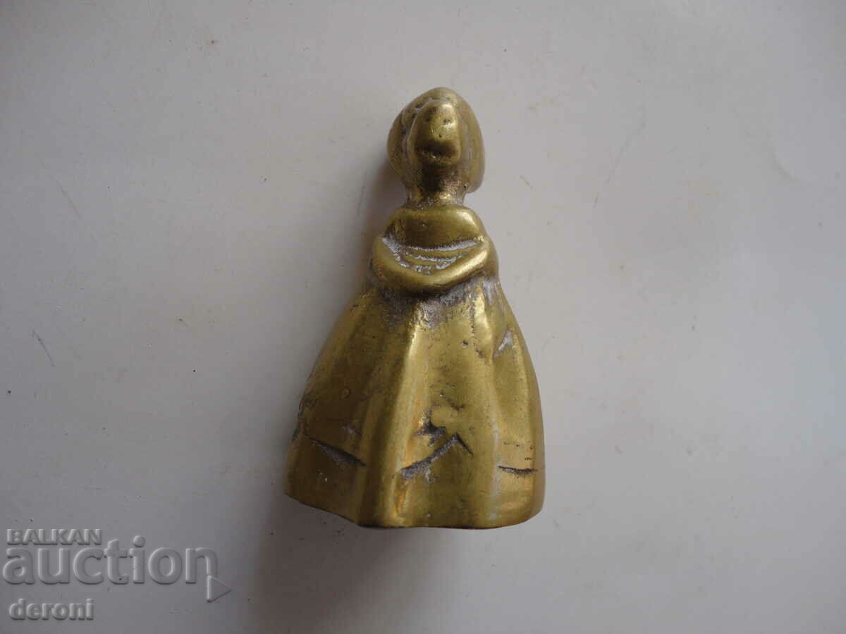 Delivery of Antique bronze figurine figure plastic
