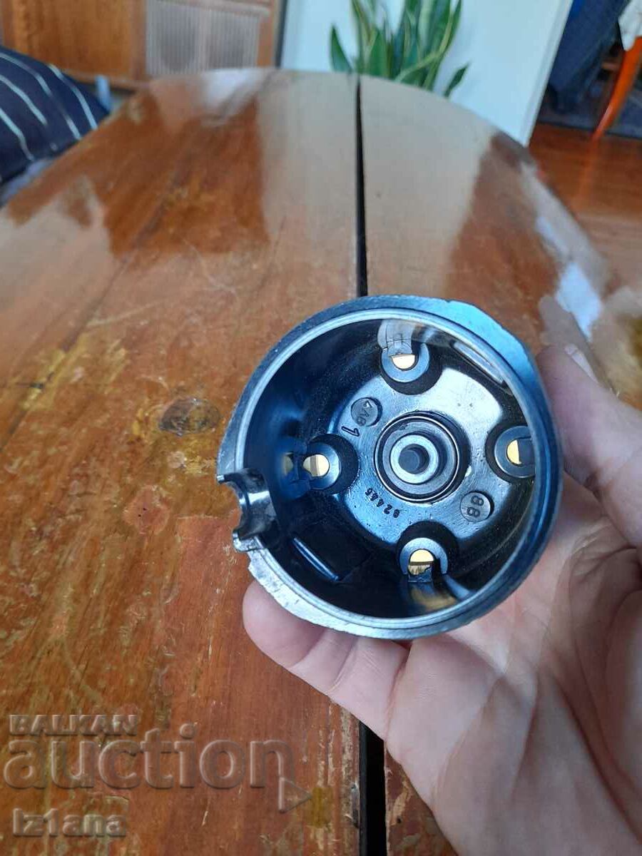 Auction Old distributor cap Auction Old distributor cap