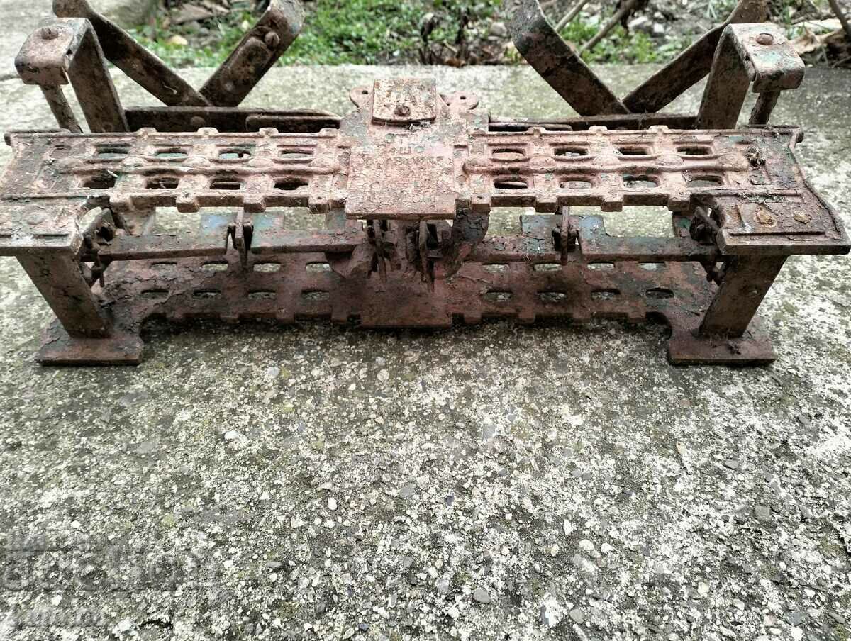 Old weighing scales - 5