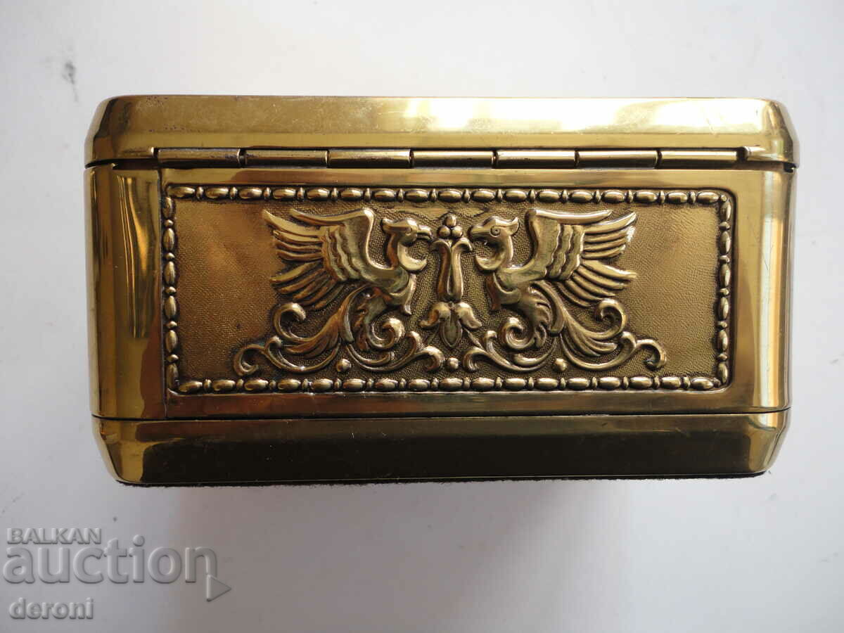 Auction Unique gilded box for Erhard Art Nuevo cigars Auction Unique gilded box for Erhard Art Nuevo cigars