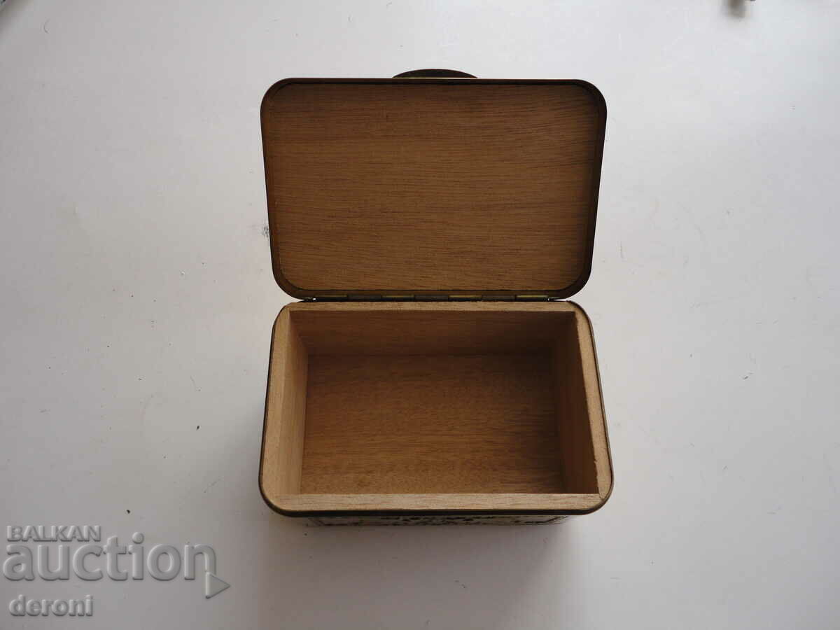 Unique gilded box for Erhard Art Nuevo cigars - 5 Unique gilded box for Erhard Art Nuevo cigars - 5