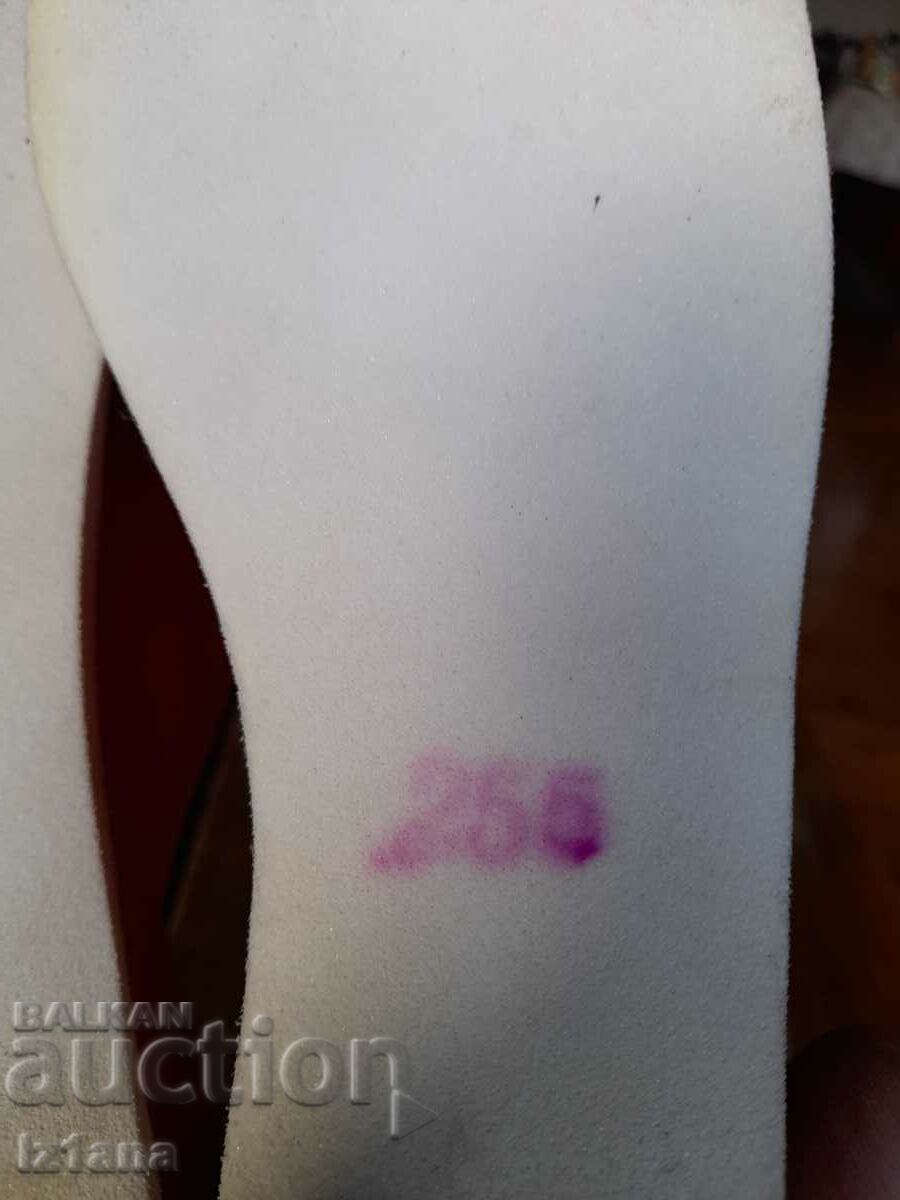 Old Women's Slippers - 6 Old Women's Slippers - 6