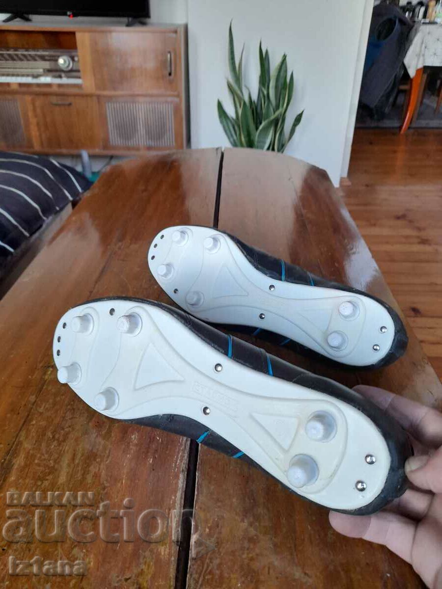 Auction Old football boots, Gabrovo Stadium boots Auction Old football boots, Gabrovo Stadium boots