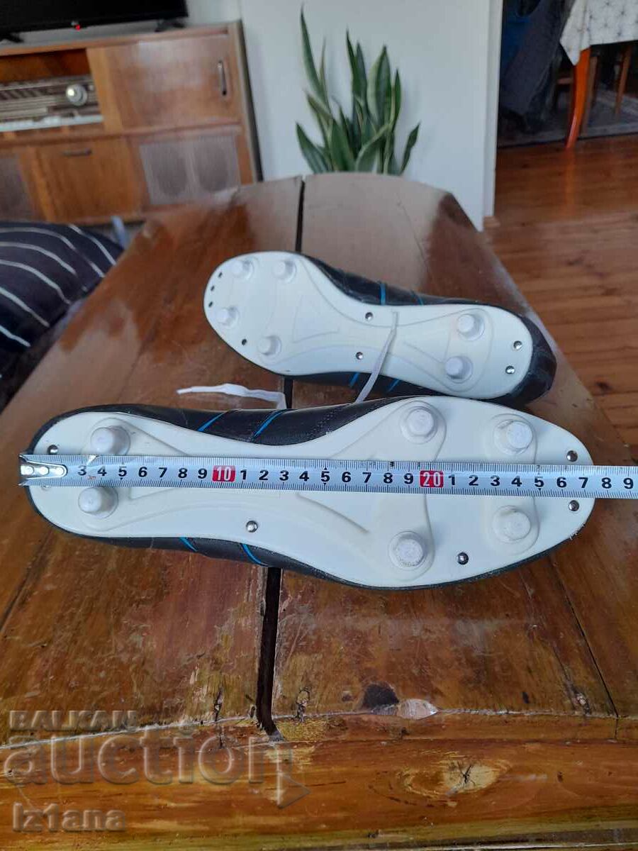 Old football boots, Gabrovo Stadium boots - 7 Old football boots, Gabrovo Stadium boots - 7