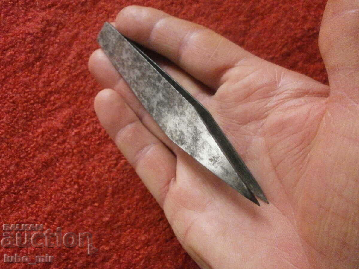 OLD QUALITY TWEEZERS - 5 OLD QUALITY TWEEZERS - 5