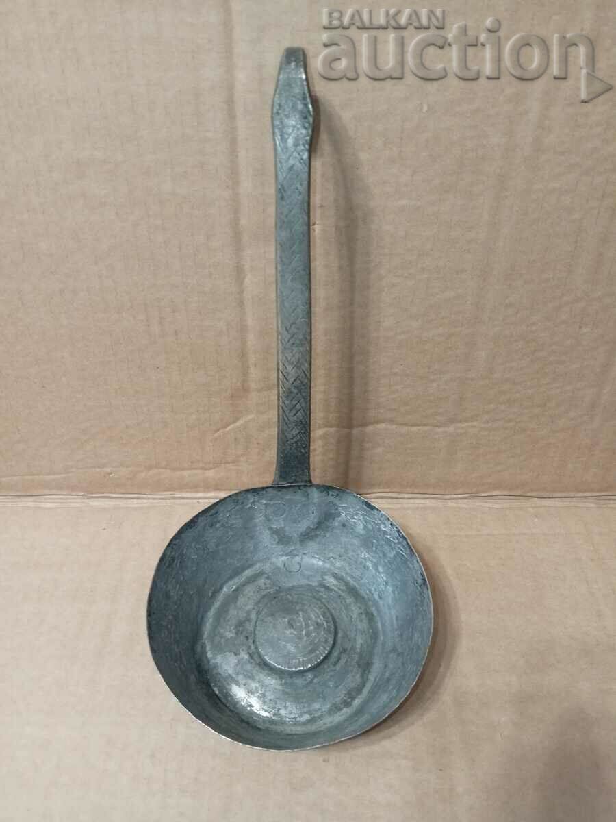 Antique Revival copper ladle copper pit with price 51.00 BGN | € 26.08 Antique Revival copper ladle copper pit with price 51.00 BGN | € 26.08