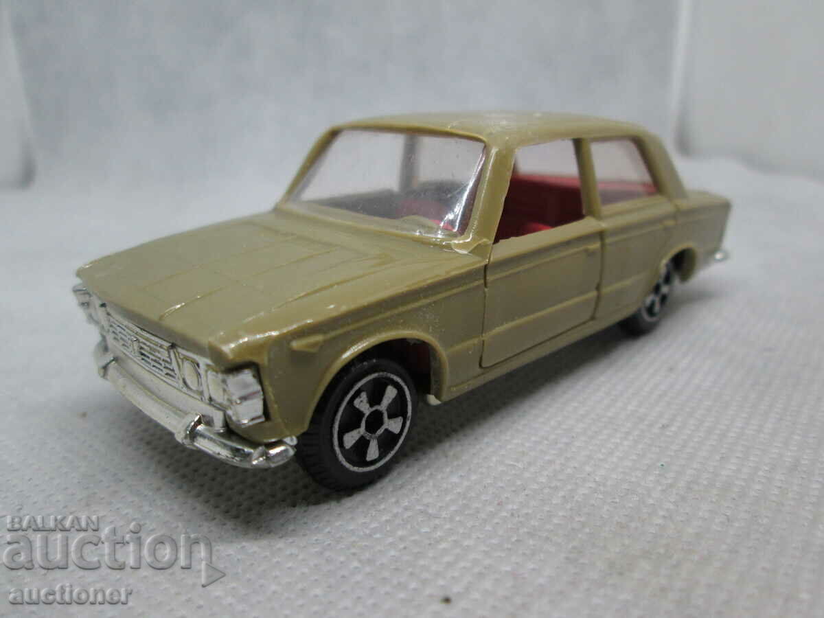 МОДЕЛ FIAT 125-СССР М1/43