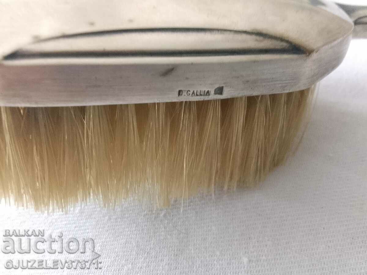 Silver Plated Beautiful Clothes Brush (Gallia) with price 150.00 BGN | € 76.69 Silver Plated Beautiful Clothes Brush (Gallia) with price 150.00 BGN | € 76.69