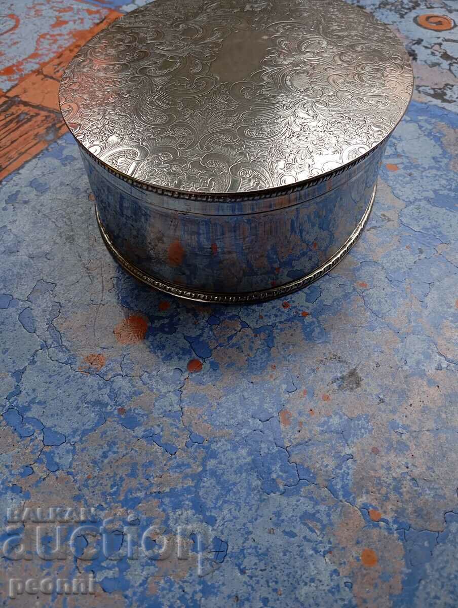 Delivery of Silver plated jewelry box Delivery of Silver plated jewelry box