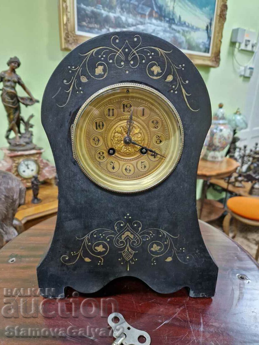 Auction A lovely antique French mantel clock Auction A lovely antique French mantel clock