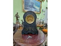 Un minunat ceas antic francez de șemineu