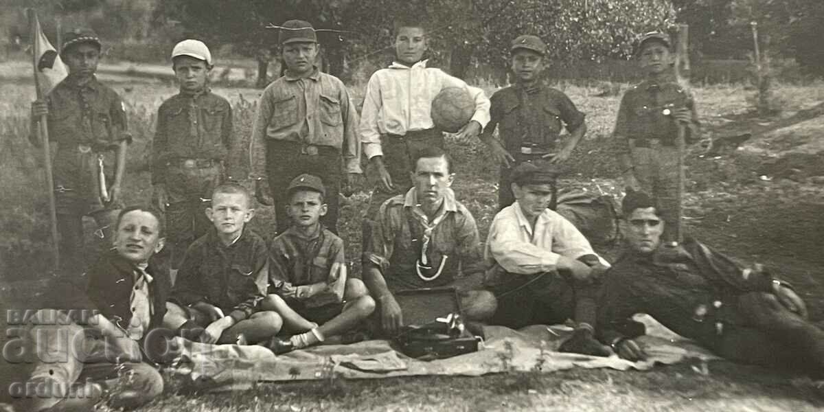 4702 Kingdom of Bulgaria photo scouts and wolves 1930s with price 30.00 BGN | € 15.34 4702 Kingdom of Bulgaria photo scouts and wolves 1930s with price 30.00 BGN | € 15.34