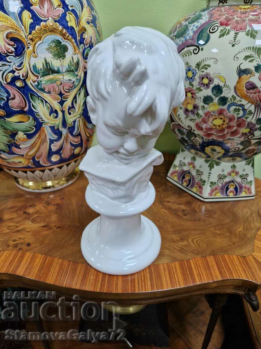 Auction  A great antique porcelain bust