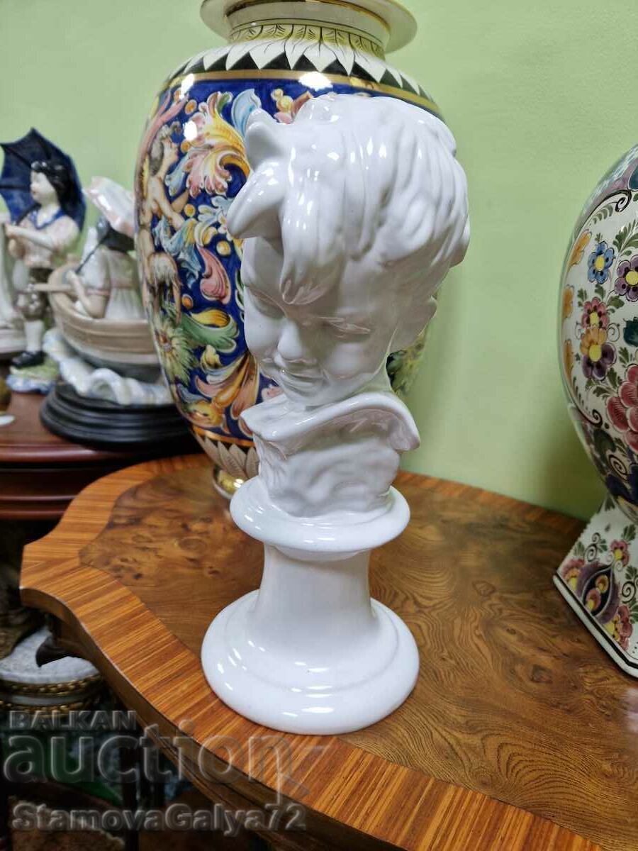 A great antique porcelain bust - 5 A great antique porcelain bust - 5