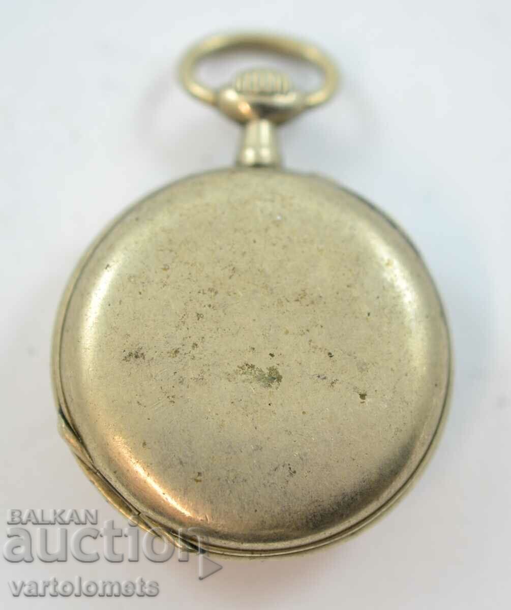 Старинен джобен часовник - не работи с цена € 9.00 | 17.60 лв. Старинен джобен часовник - не работи с цена € 9.00 | 17.60 лв.