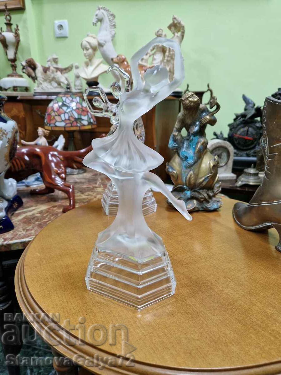 A lovely antique Italian glass figure - 6 A lovely antique Italian glass figure - 6