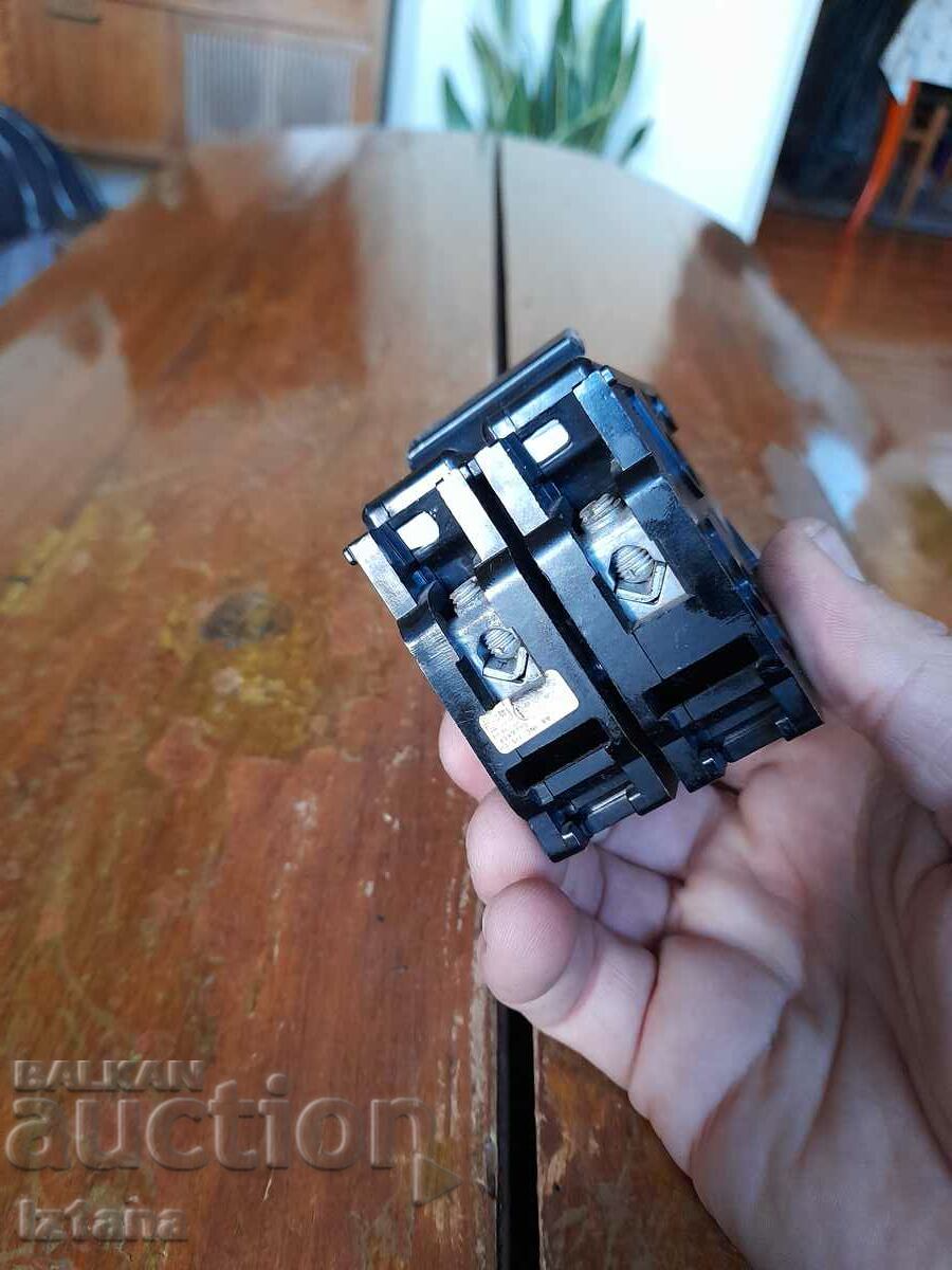 Old fuse, fuses, fuse - 6 Old fuse, fuses, fuse - 6