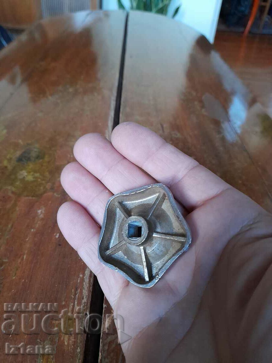 Delivery of Old faucet screw