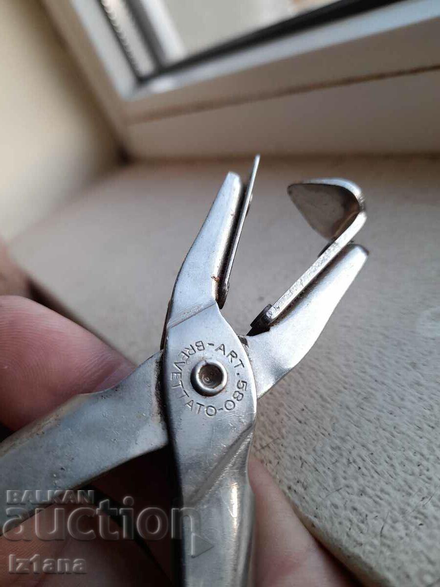 Παράδοση Παλιά πένσα αφαίρεσης συρραπτικών Παράδοση Παλιά πένσα αφαίρεσης συρραπτικών