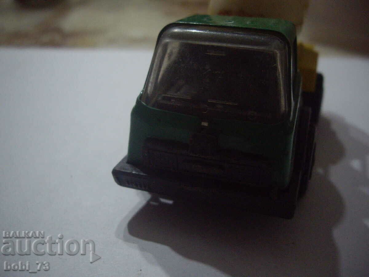 Auction Old Bulgarian tin toy. Auction Old Bulgarian tin toy.