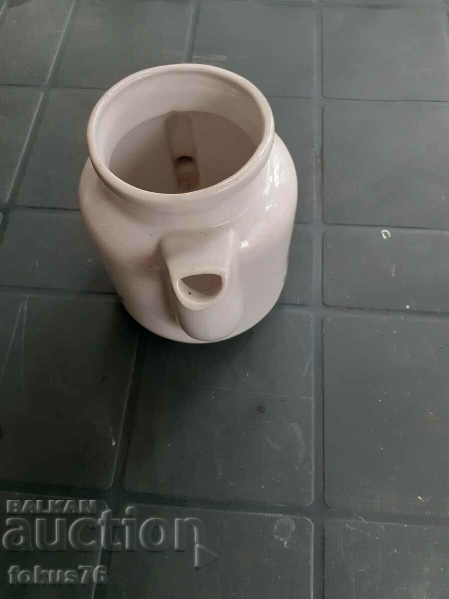 Auction Bulgarian children's porcelain teapot - Diamand Razgrad Auction Bulgarian children's porcelain teapot - Diamand Razgrad