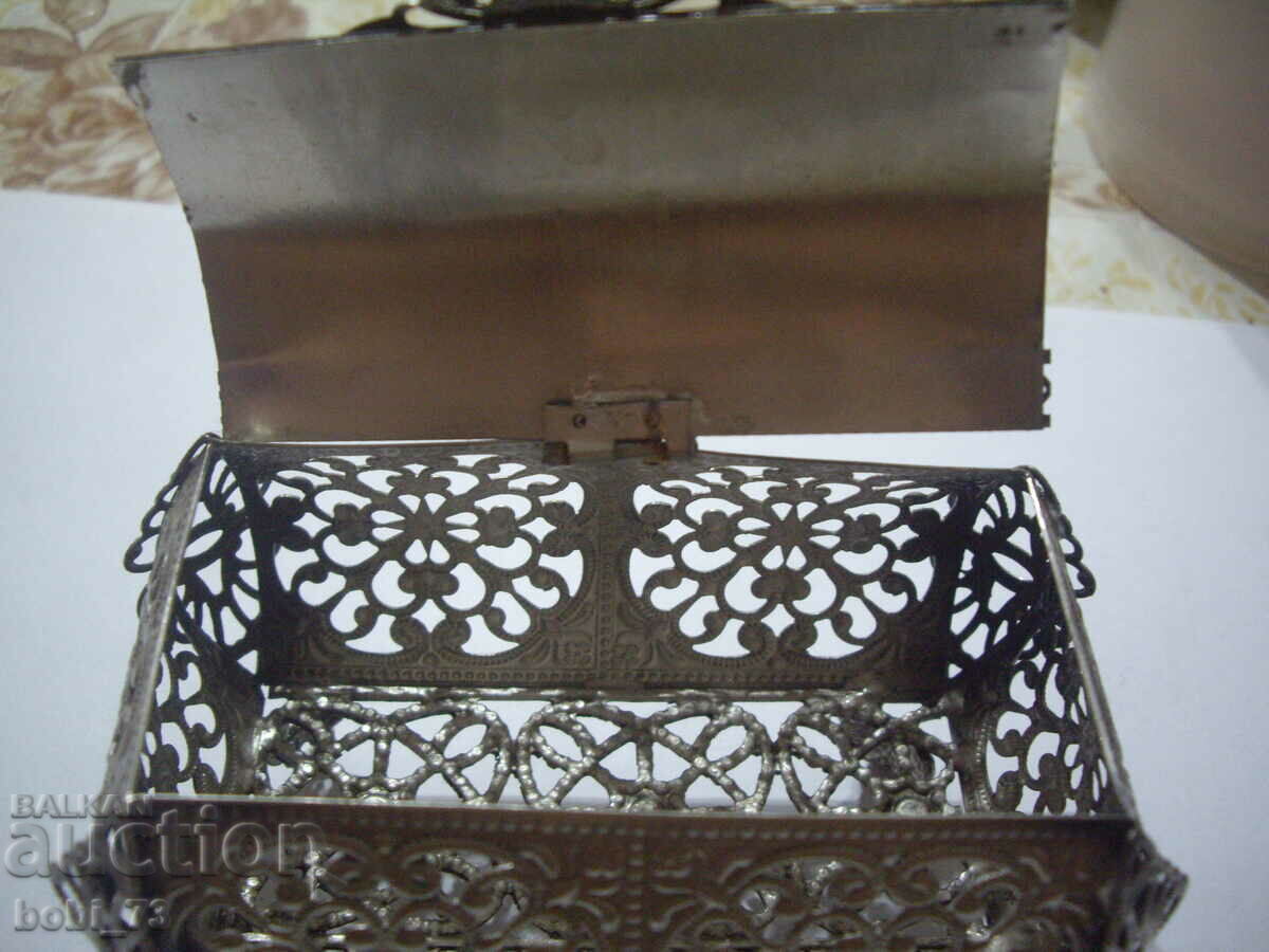 Old silver very interesting jewelry box. with price 160.00 BGN | € 81.81 Old silver very interesting jewelry box. with price 160.00 BGN | € 81.81