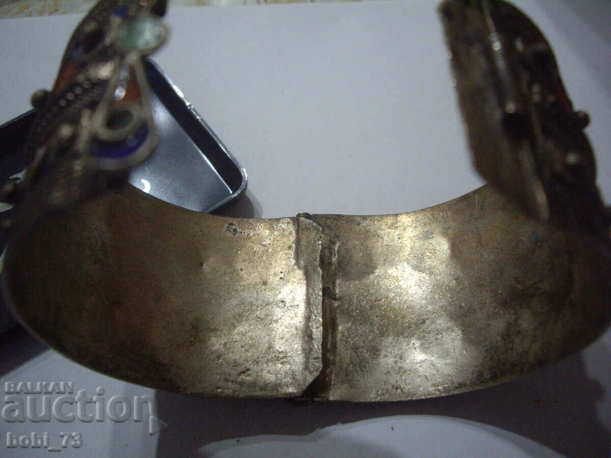 A very beautiful and interesting old bracelet. - 5 A very beautiful and interesting old bracelet. - 5