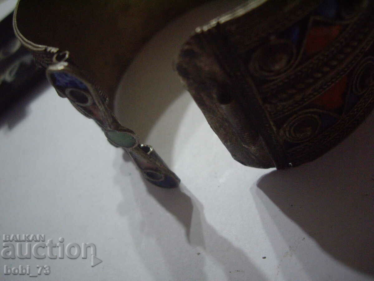 A very beautiful and interesting old bracelet. - 6 A very beautiful and interesting old bracelet. - 6