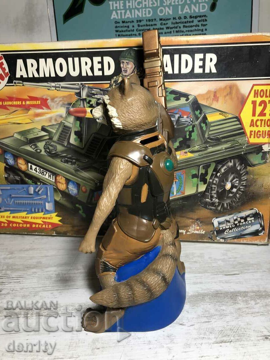 guardians of the galaxy piggy bank rocket raccoon with price 45.00 BGN | € 23.01