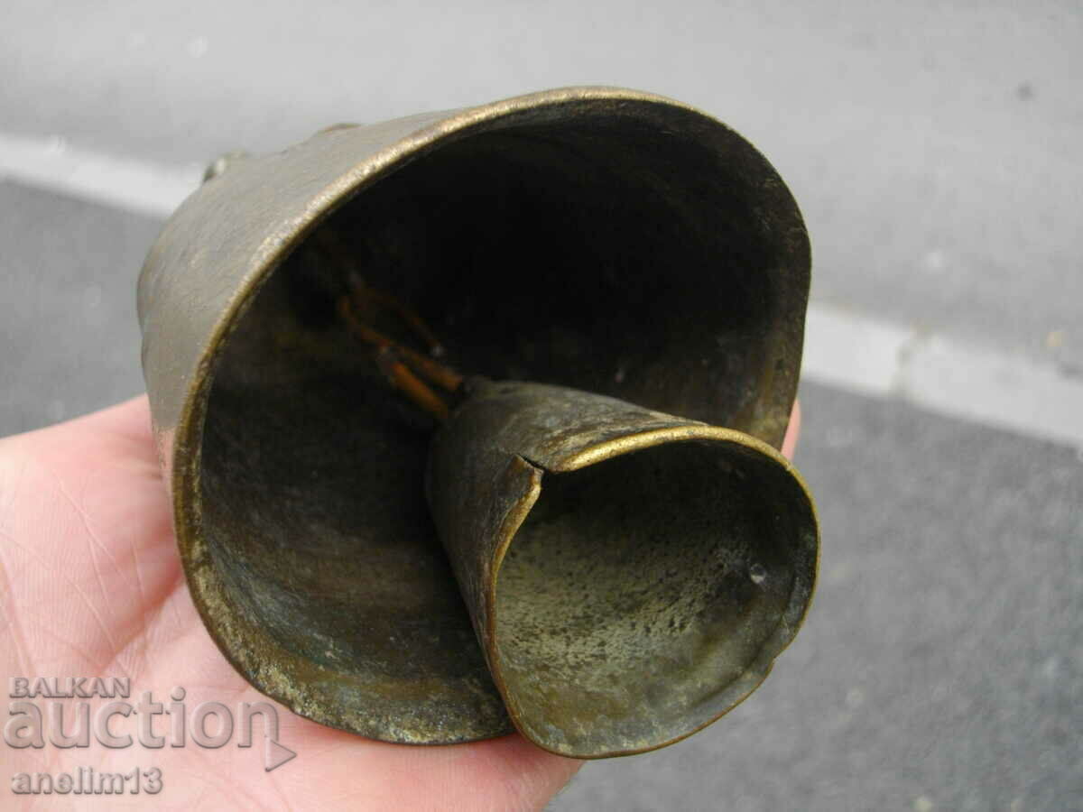 ΕΝΑ ΠΑΛΙΟ ΜΠΡΟΝΖΕ ΜΠΑΝΙ - 6 ΕΝΑ ΠΑΛΙΟ ΜΠΡΟΝΖΕ ΜΠΑΝΙ - 6