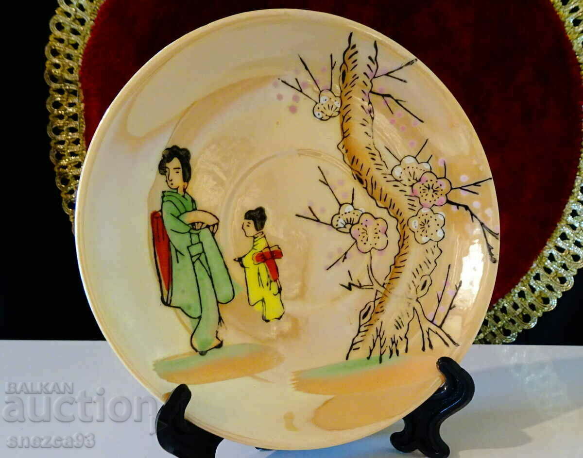Japanese porcelain plate 14 cm. with price 8.00 BGN | € 4.09 Japanese porcelain plate 14 cm. with price 8.00 BGN | € 4.09