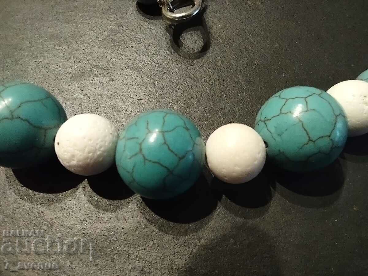 Necklace necklace, jewelry white Corals and Howlite 5.12.24 with price 99.00 BGN | € 50.62 Necklace necklace, jewelry white Corals and Howlite 5.12.24 with price 99.00 BGN | € 50.62
