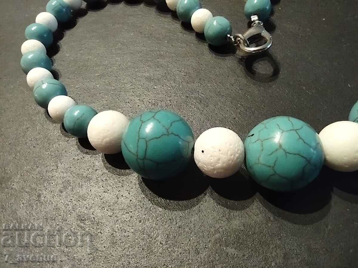 Auction Necklace necklace, jewelry white Corals and Howlite 5.12.24 Auction Necklace necklace, jewelry white Corals and Howlite 5.12.24