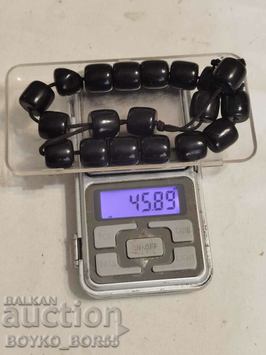 Livrarea Rozariu vechi cu margele mari de chihlimbar negru Livrarea Rozariu vechi cu margele mari de chihlimbar negru