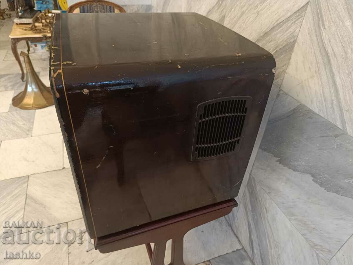 Παράδοση Παλιά τηλεόραση Philips Raffael Παράδοση Παλιά τηλεόραση Philips Raffael