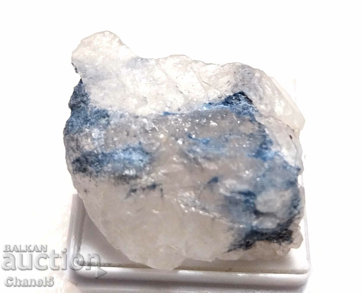 DUMORTIERITE QUARTZ - RARE - BRAZIL - 48.90 carats (420) with price 25.00 BGN | € 12.78 DUMORTIERITE QUARTZ - RARE - BRAZIL - 48.90 carats (420) with price 25.00 BGN | € 12.78
