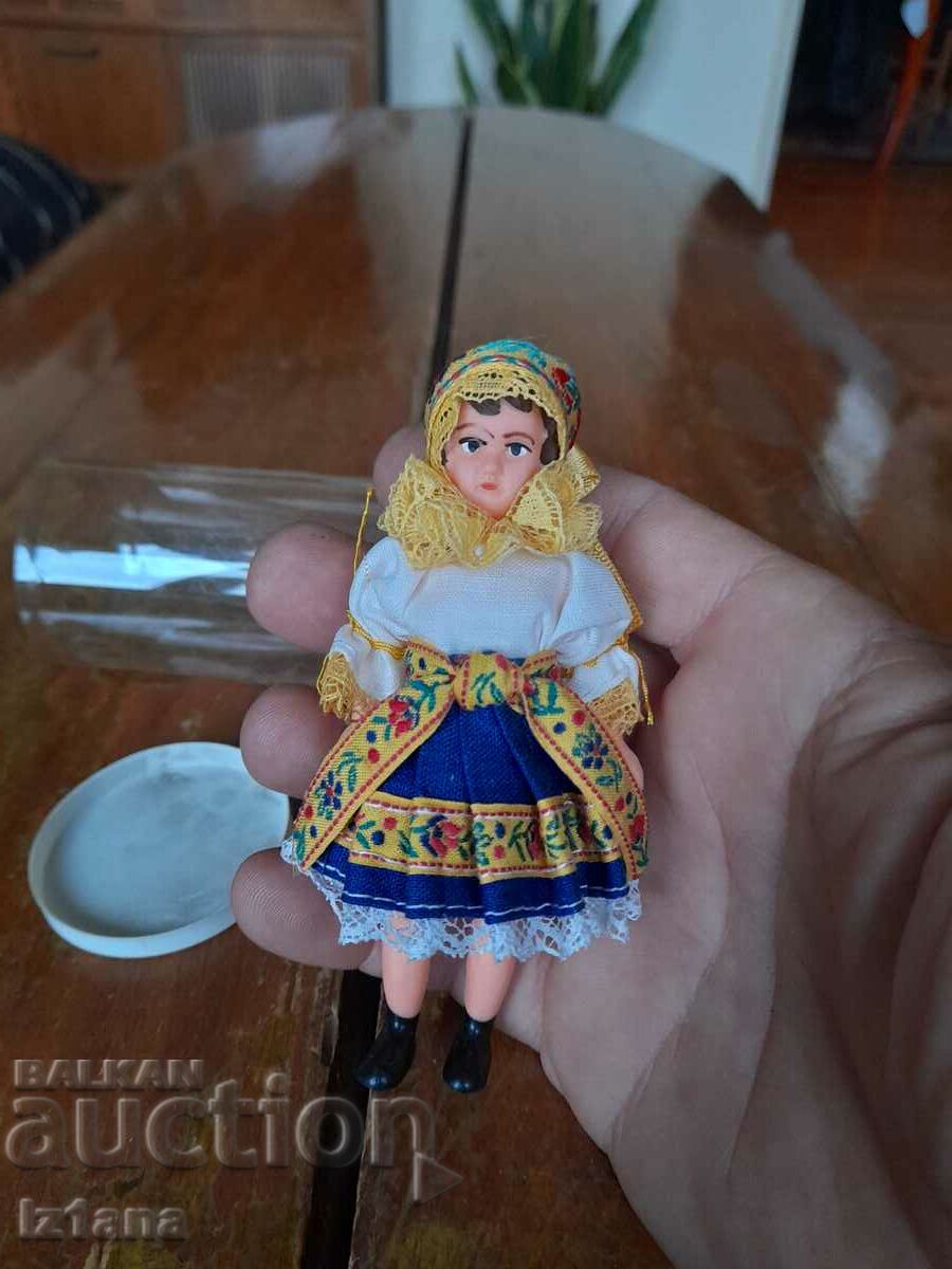 Delivery of Old doll Delivery of Old doll