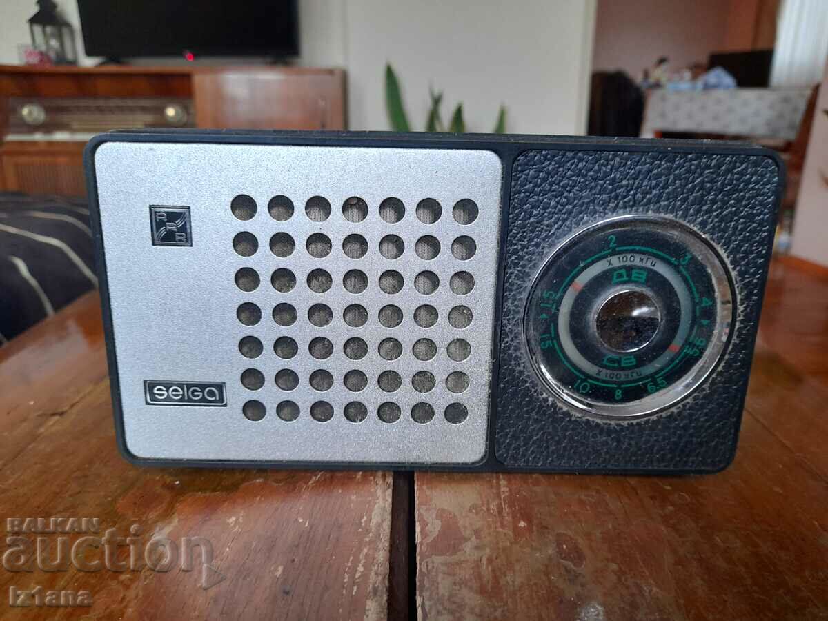 Old radio, Selga 404 radio with price 45.00 BGN | € 23.01 Old radio, Selga 404 radio with price 45.00 BGN | € 23.01