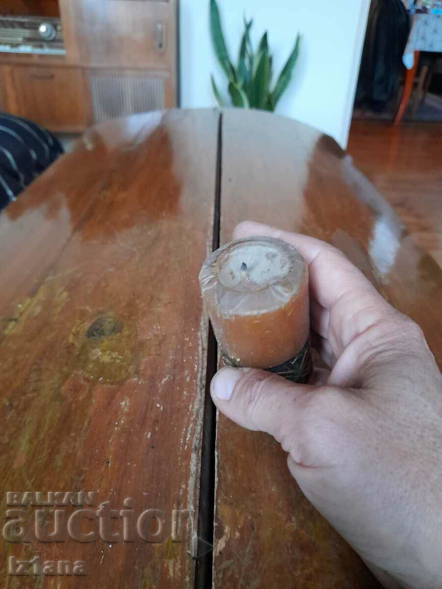 Delivery of Old decorative candle