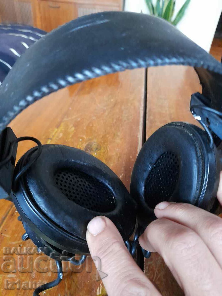 Auction Old Sony DR-S3 headphones Auction Old Sony DR-S3 headphones