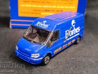 1/64 МЕТАЛНА КОЛИЧКА МАЩАБЕН МОДЕЛ FORD TRANSIT CORGI