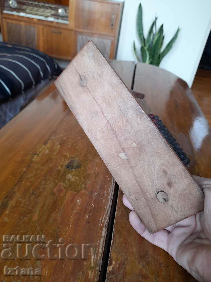 Delivery of Old wooden abacus Delivery of Old wooden abacus