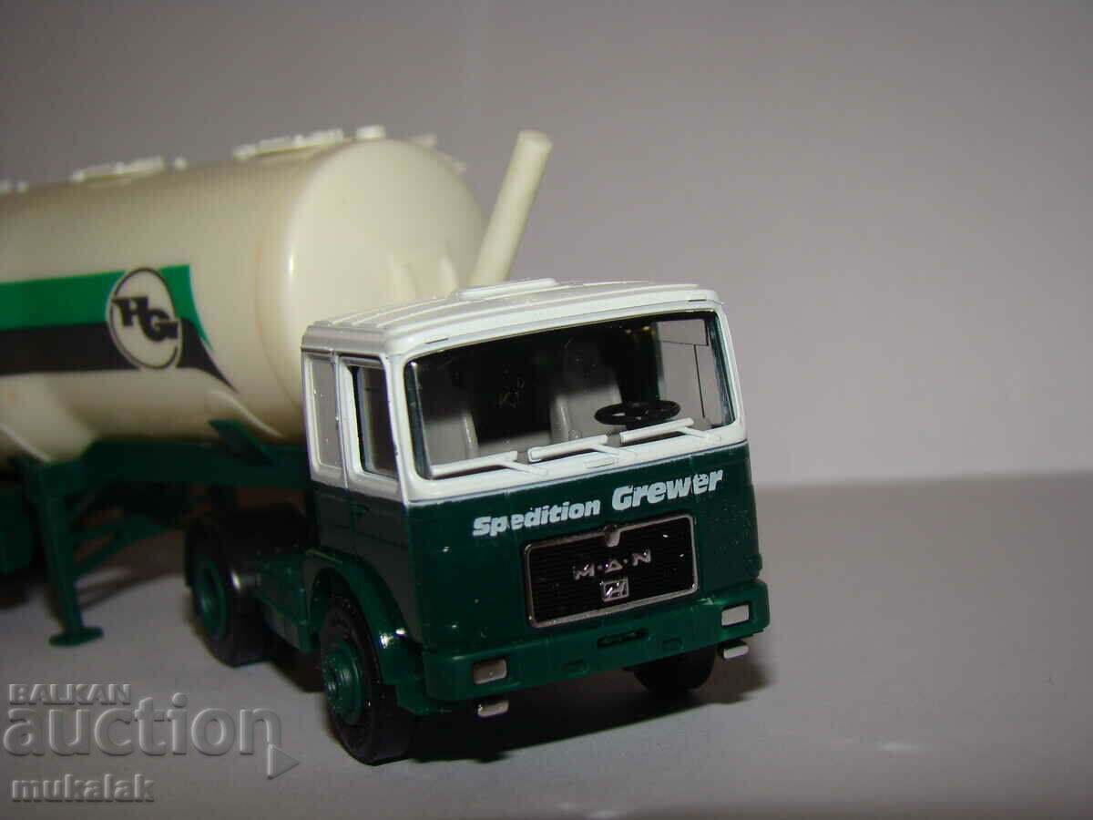 Delivery of HERPA H0 1/87 MAN TIRE TRUCK MODEL TROLLEY TANKER Delivery of HERPA H0 1/87 MAN TIRE TRUCK MODEL TROLLEY TANKER