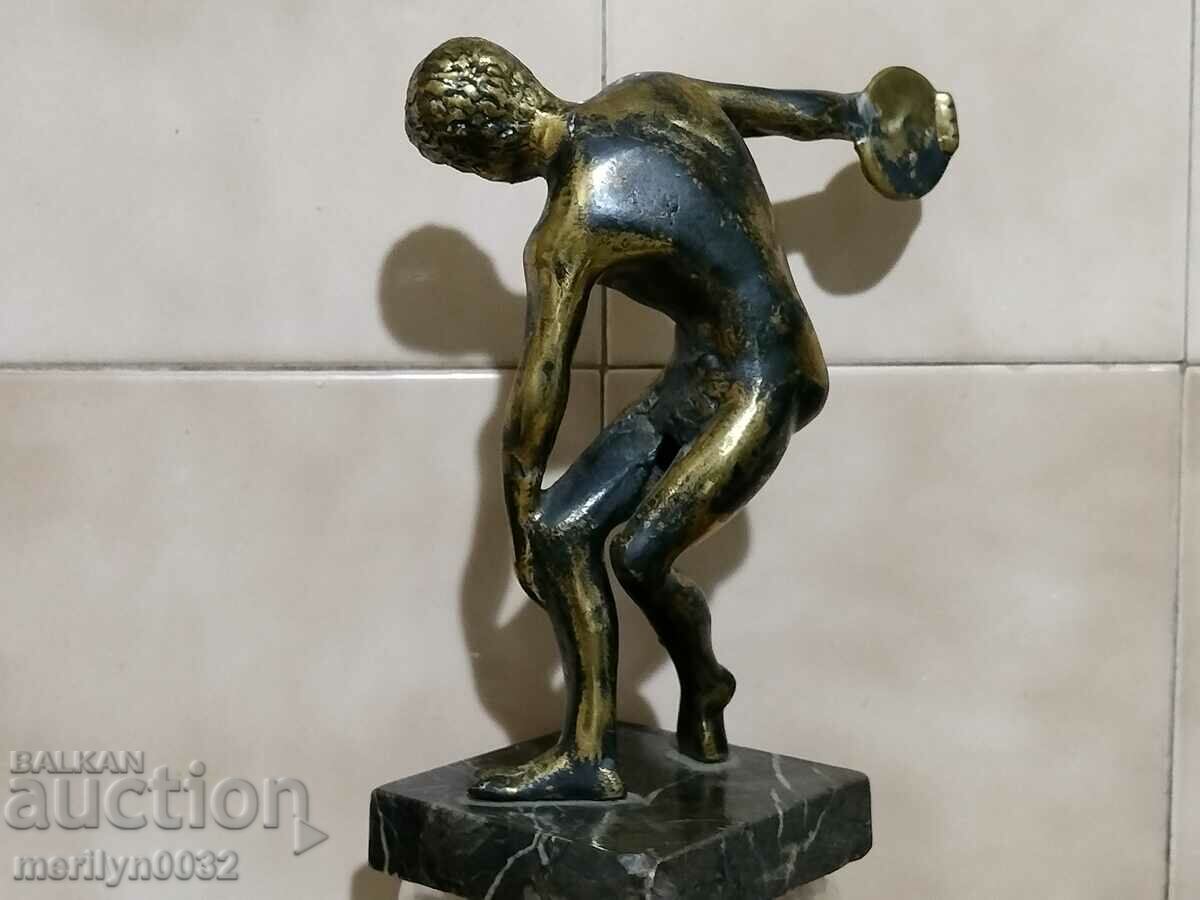 Delivery of Bronze statuette discus thrower figure figurine plastic Delivery of Bronze statuette discus thrower figure figurine plastic