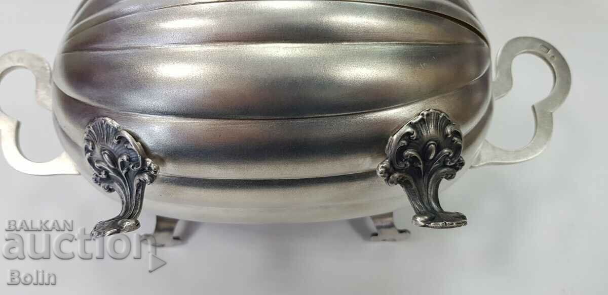 Delivery of Russian royal silver pot bonbonera 84 sample 19 c. Delivery of Russian royal silver pot bonbonera 84 sample 19 c.